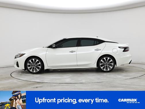 White 2023 Nissan Maxima Platinum