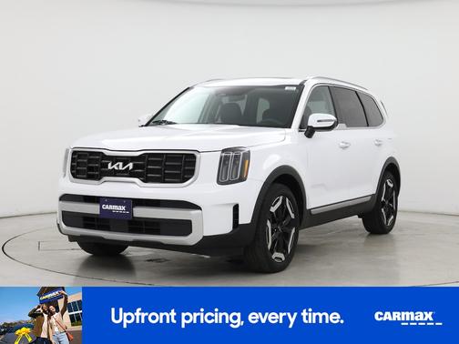 White 2025 Kia Telluride S