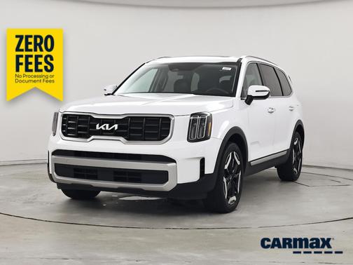 White 2025 Kia Telluride S