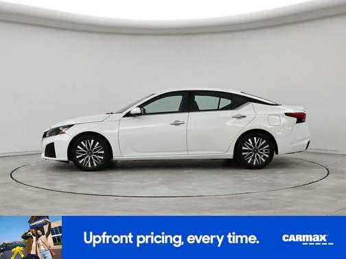 2023 Nissan Altima SV