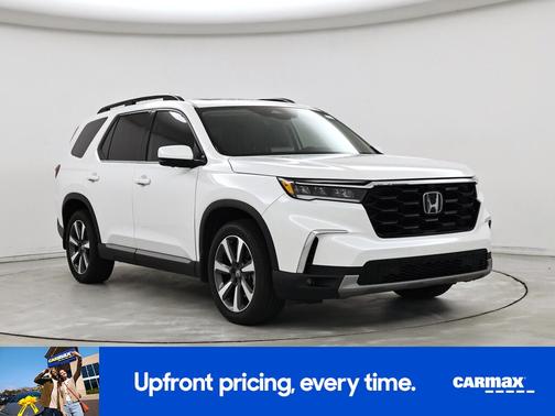 White 2025 Honda Pilot Elite