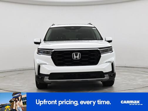 White 2025 Honda Pilot Elite
