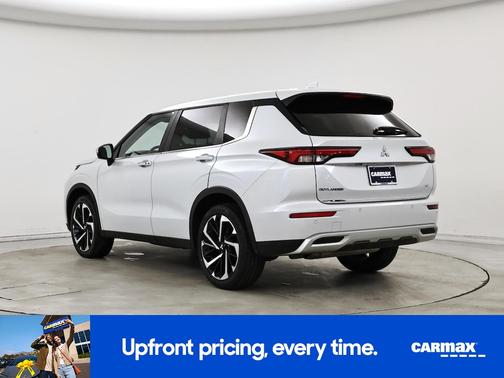 2022 Mitsubishi Outlander SE