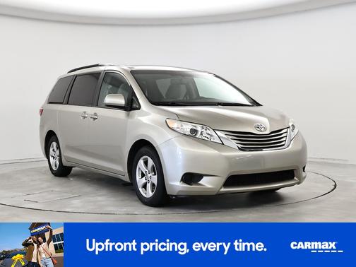 2017 Toyota Sienna LE
