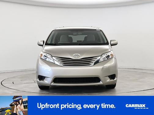 2017 Toyota Sienna LE
