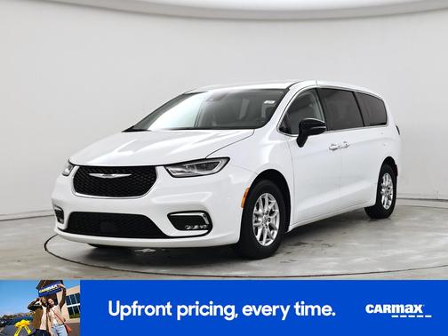 White 2024 Chrysler Pacifica Touring L