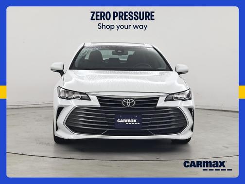 White 2019 Toyota Avalon Limited