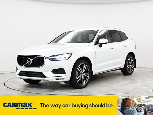 2021 Volvo XC60 T5 Momentum
