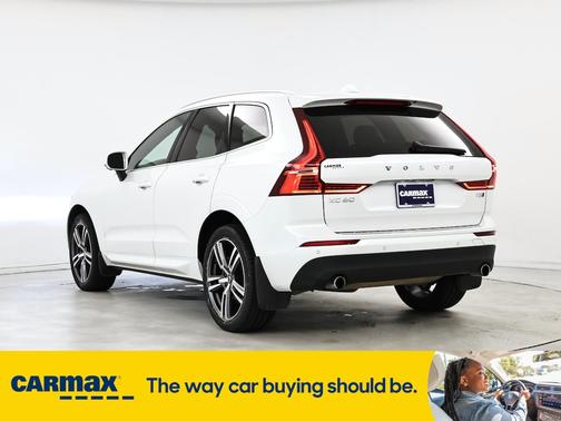 2021 Volvo XC60 T5 Momentum