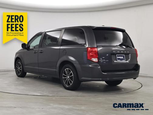 Gray 2019 Dodge Grand Caravan SE Plus