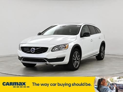 2017 Volvo V60 Cross Country T5