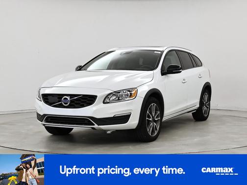 2017 Volvo V60 Cross Country T5