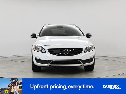 2017 Volvo V60 Cross Country T5
