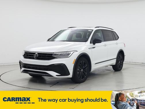2022 Volkswagen Tiguan SE R-Line Black