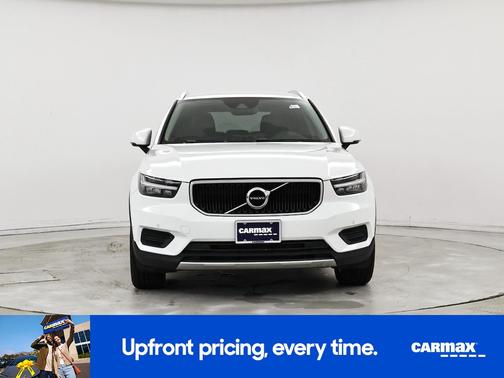2019 Volvo XC40 T5 Momentum