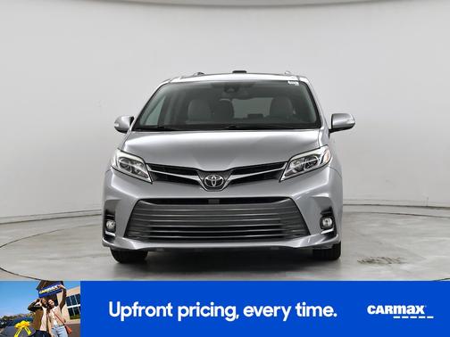 Gray 2018 Toyota Sienna Limited