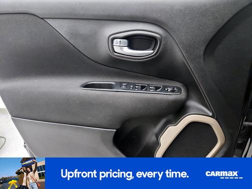 Black 2016 Jeep Renegade Latitude