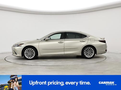 2023 Lexus ES 300h Ultra Luxury