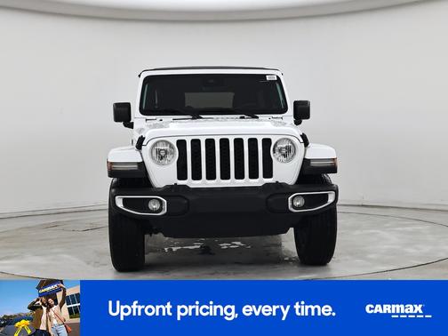 White 2025 Jeep Wrangler Sahara