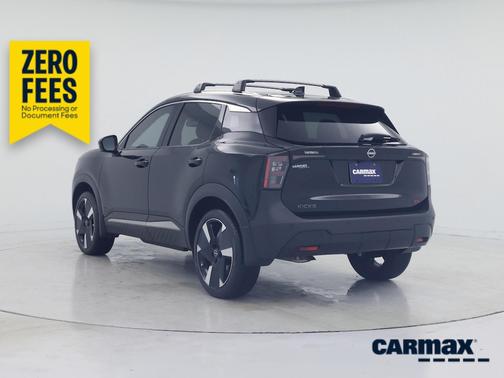 Black 2025 Nissan Kicks SR
