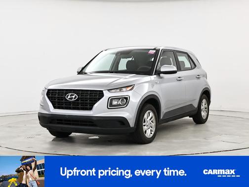 2022 Hyundai VENUE SE