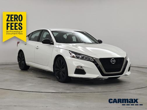 White 2021 Nissan Altima SR