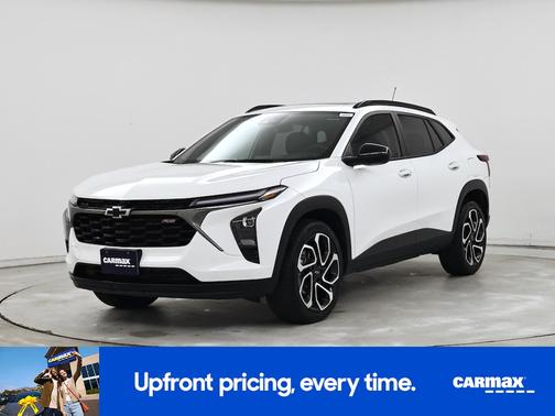 White 2025 Chevrolet Trax 2RS