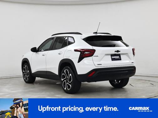 White 2025 Chevrolet Trax 2RS
