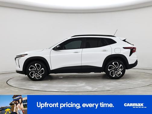 White 2025 Chevrolet Trax 2RS