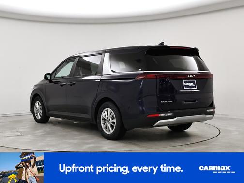 2024 Kia Carnival LX Seat Package