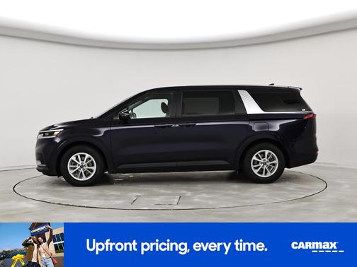 2024 Kia Carnival LX Seat Package