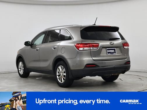 Gray 2017 Kia Sorento LX