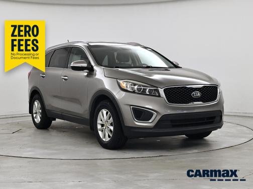 Gray 2017 Kia Sorento LX