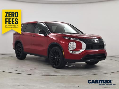 Red 2024 Mitsubishi Outlander SE Black Edition