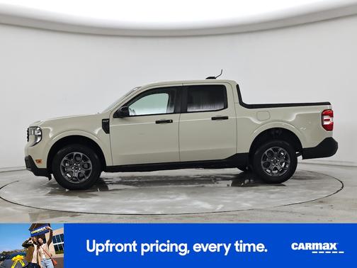 White 2025 Ford Maverick XLT
