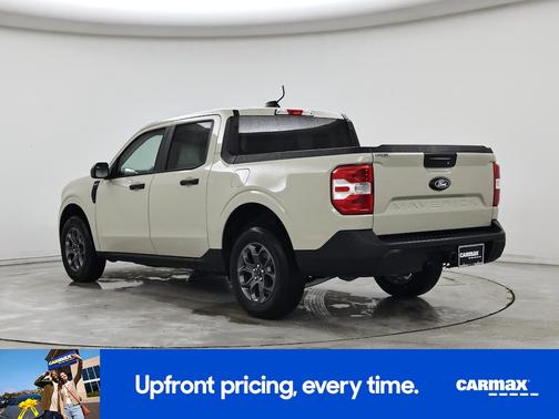 White 2025 Ford Maverick XLT