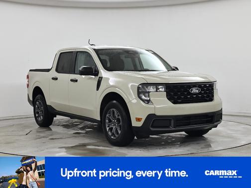 White 2025 Ford Maverick XLT