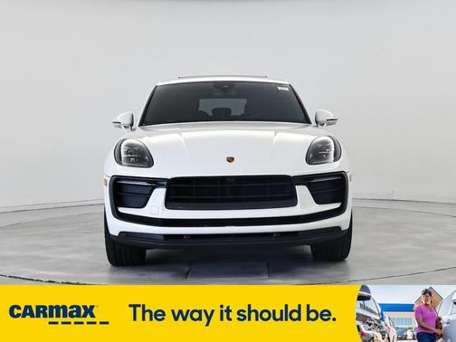 2022 Porsche Macan