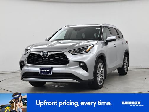 Silver 2021 Toyota Highlander Platinum