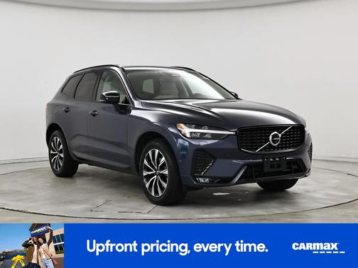 2023 Volvo XC60 B5 Plus Dark Theme
