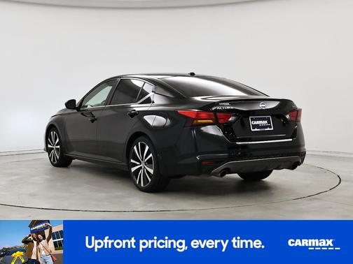 2022 Nissan Altima SR