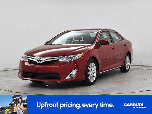 Red 2014 Toyota Camry XLE