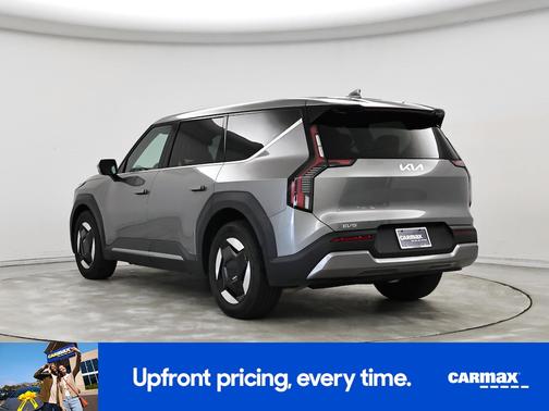 2024 Kia EV9 Light Long Range