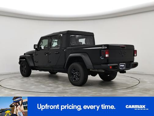 2022 Jeep Gladiator Sport