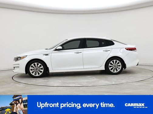White 2018 Kia Optima EX