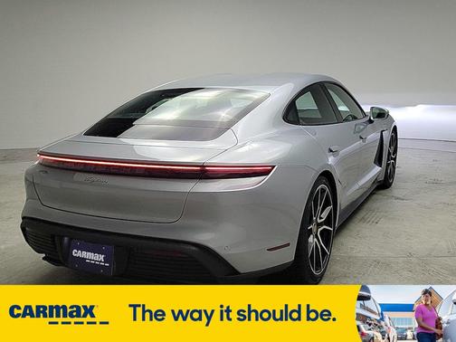 2022 Porsche Taycan