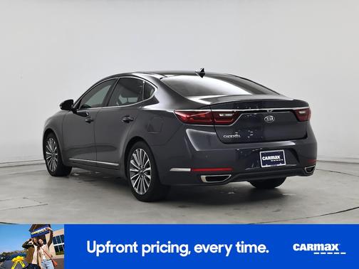Gray 2017 Kia Cadenza Premium