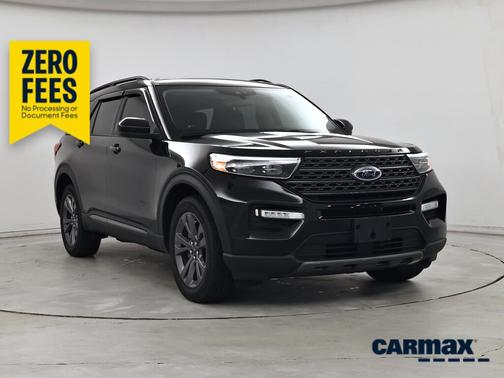 Black 2023 Ford Explorer XLT