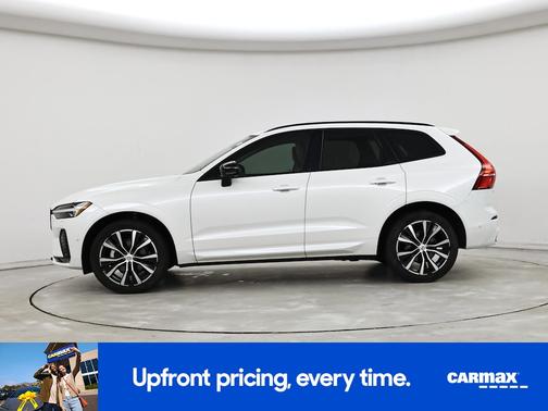 2024 Volvo XC60 B5 Plus Dark Theme