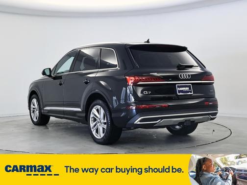2023 Audi Q7 Premium Plus